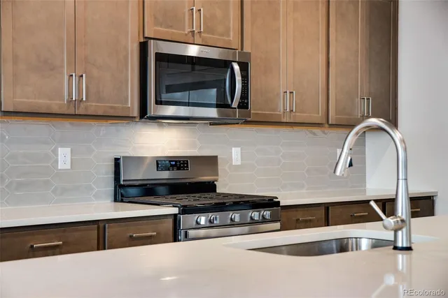 $624,900 | 13571 East 99th Place, Commerce City, CO 80022