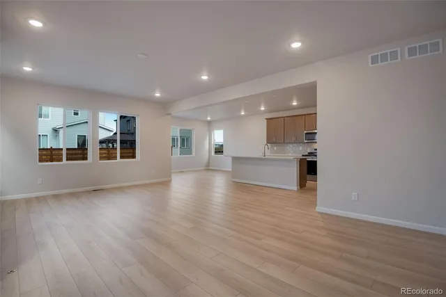 $624,900 | 13571 East 99th Place, Commerce City, CO 80022