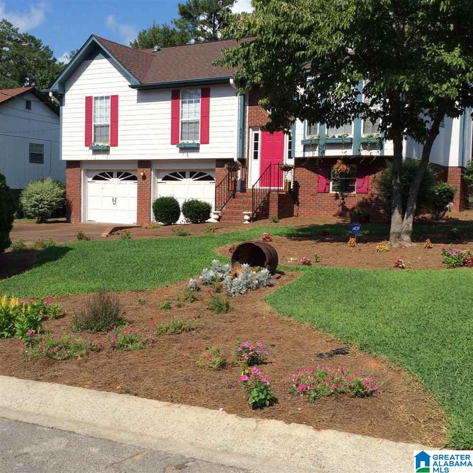 653 McPhearson Lane Bessemer, AL 35023 - Photo 4 of 36