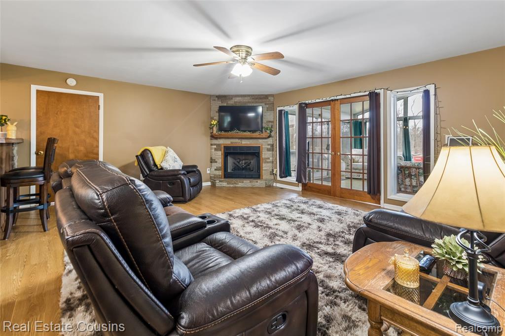 1565 West Rolston Road Linden, MI 48451 - Photo 4 of 31 Gallery Image 4