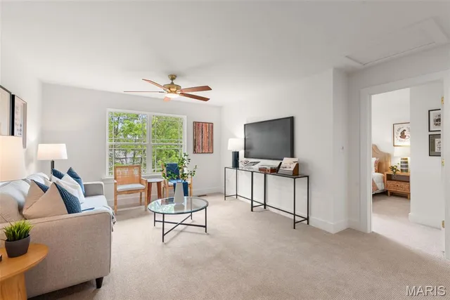 $594,296 | 537 Ryehill Drive, St. Peters, MO 63376