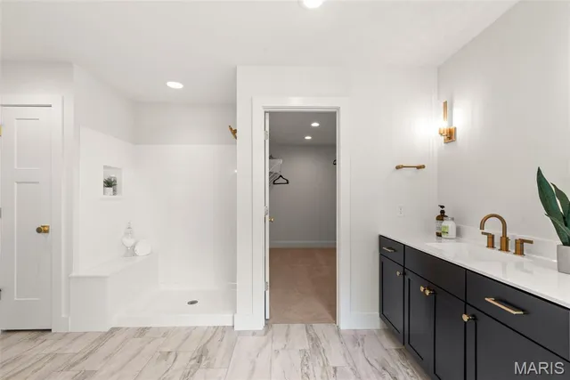 $594,296 | 537 Ryehill Drive, St. Peters, MO 63376