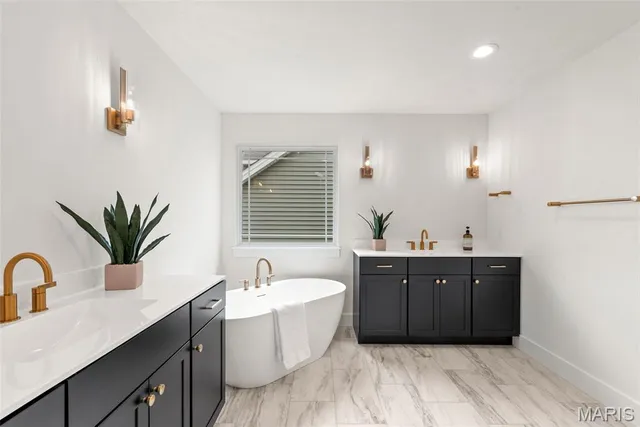 $594,296 | 537 Ryehill Drive, St. Peters, MO 63376