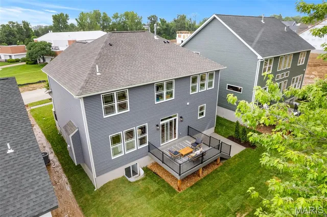 $594,296 | 537 Ryehill Drive, St. Peters, MO 63376