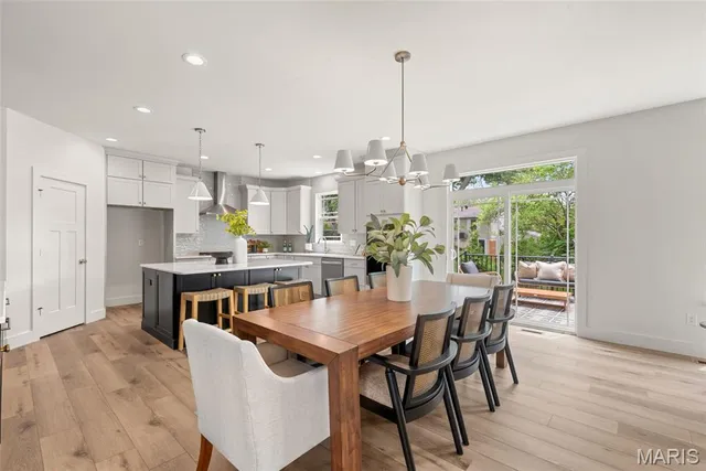 $594,296 | 537 Ryehill Drive, St. Peters, MO 63376