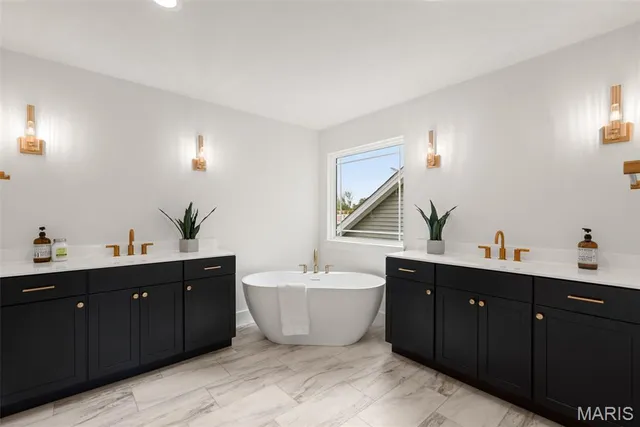 $594,296 | 537 Ryehill Drive, St. Peters, MO 63376