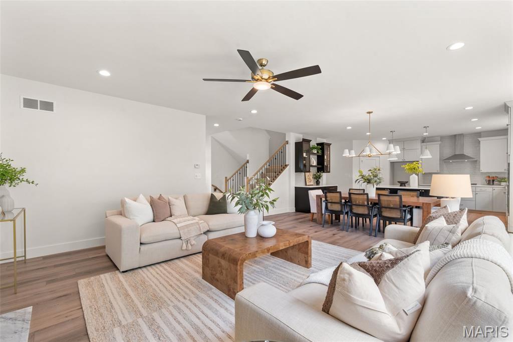 537 Ryehill Drive St. Peters, MO 63376 - Photo 8 of 32