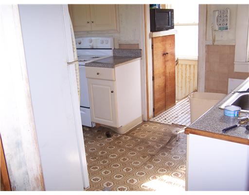3 Rego Road Middletown, RI 02842 - Photo 4 of 8 Kitchen.
