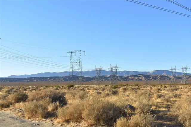 $35,000 | 19300 Astoria Avenue, Rosamond, CA 93560