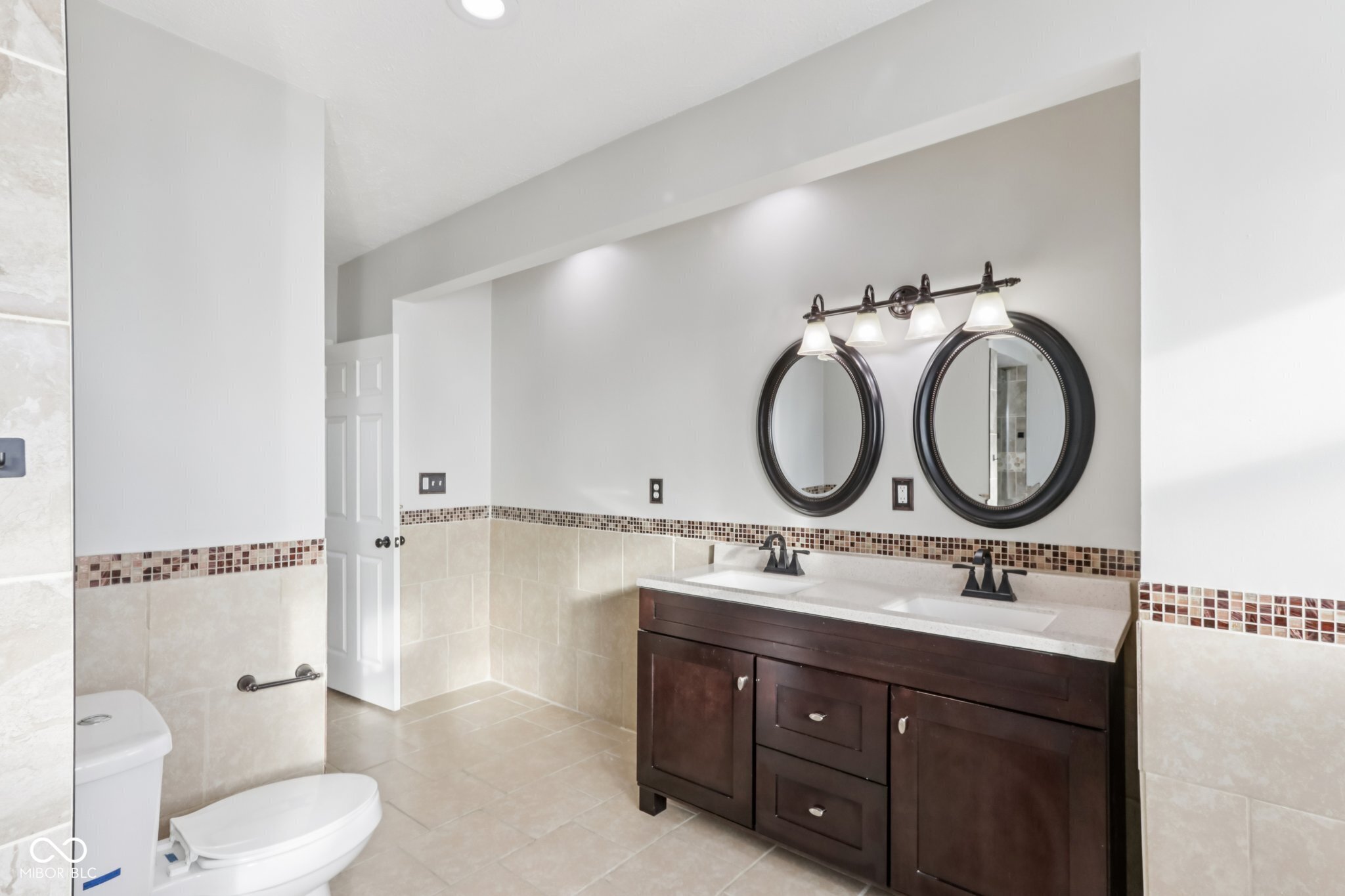 2315 Guilford Avenue Indianapolis, IN 46205 - Photo 37 of 68 Gallery Image 37