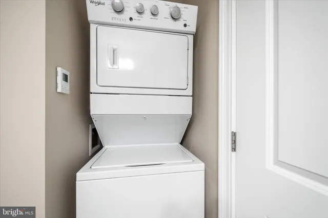 $399,987 | 6301 Edsall Road, Unit 301, Alexandria, VA 22312