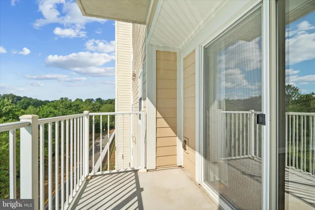 $399,987 | 6301 Edsall Road, Unit 301, Alexandria, VA 22312