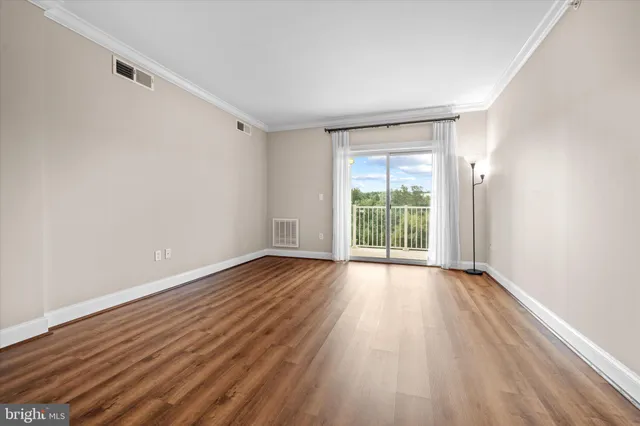 $399,987 | 6301 Edsall Road, Unit 301, Alexandria, VA 22312