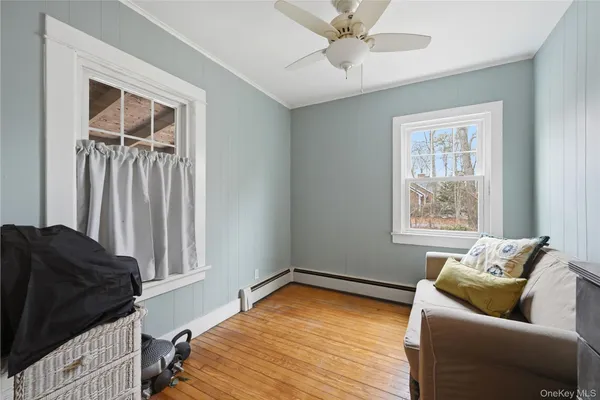 $749,000 | 21 King Street, Hampton Bays, NY 11946