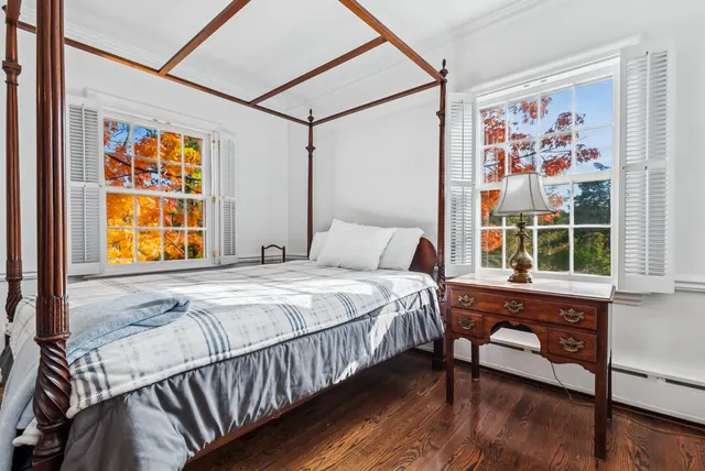 $2,299,000 | 1053 Laurie Lane, Burr Ridge, IL 60527