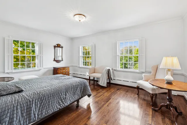 $2,299,000 | 1053 Laurie Lane, Burr Ridge, IL 60527