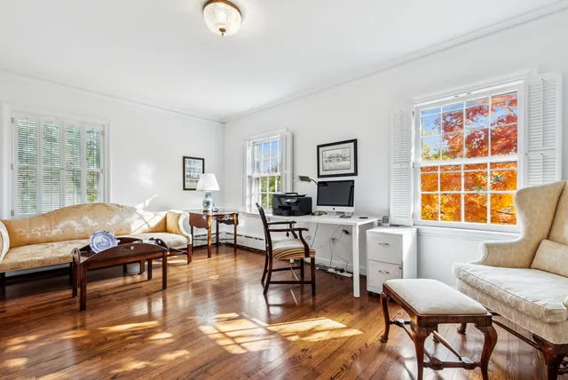 $2,299,000 | 1053 Laurie Lane, Burr Ridge, IL 60527