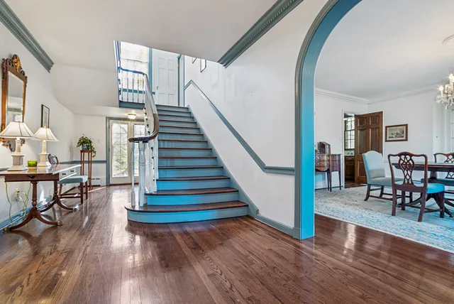 $2,299,000 | 1053 Laurie Lane, Burr Ridge, IL 60527