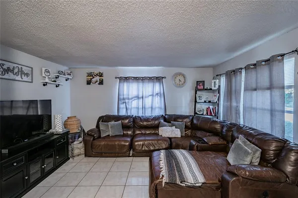 $1,550 | 210 Amherst Avenue, Unit 100, Sarasota, FL 34232