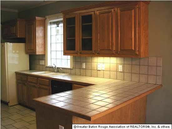 10635 North Stanwick Place Baton Rouge, LA 70810 - Photo 3 of 16 Gallery Image 3