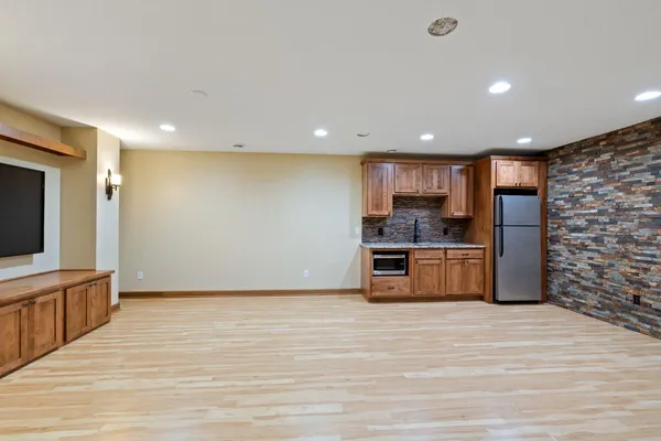 $775,000 | 16958 Dynamic Drive, Lakeville, MN 55044