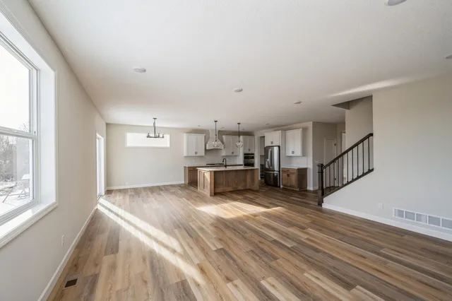 $684,900 | 869 Greywood Boulevard Southwest, Delano, MN 55328