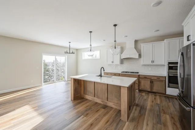 $684,900 | 869 Greywood Boulevard Southwest, Delano, MN 55328