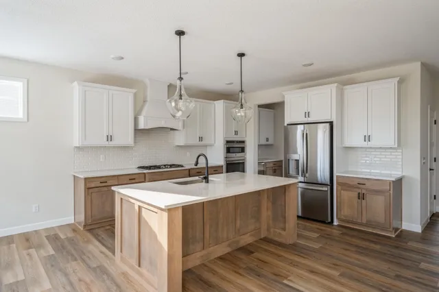 $684,900 | 869 Greywood Boulevard Southwest, Delano, MN 55328