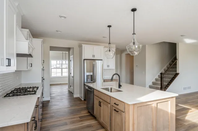 $684,900 | 869 Greywood Boulevard Southwest, Delano, MN 55328