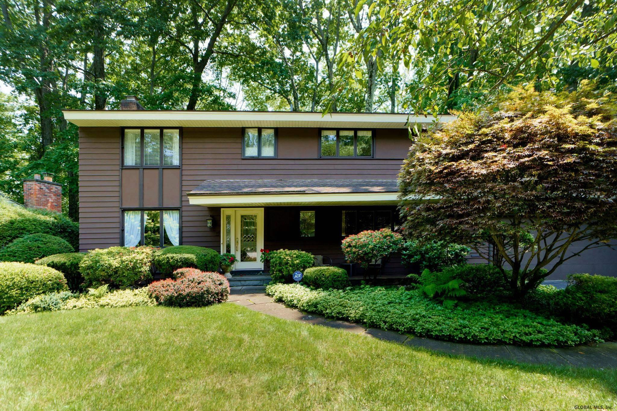40 Devon Road Bethlehem, NY 12054 - Photo 1 of 52 Photo 1