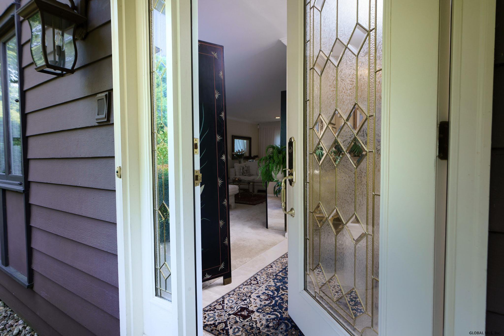 40 Devon Road Bethlehem, NY 12054 - Photo 5 of 52 Photo 5