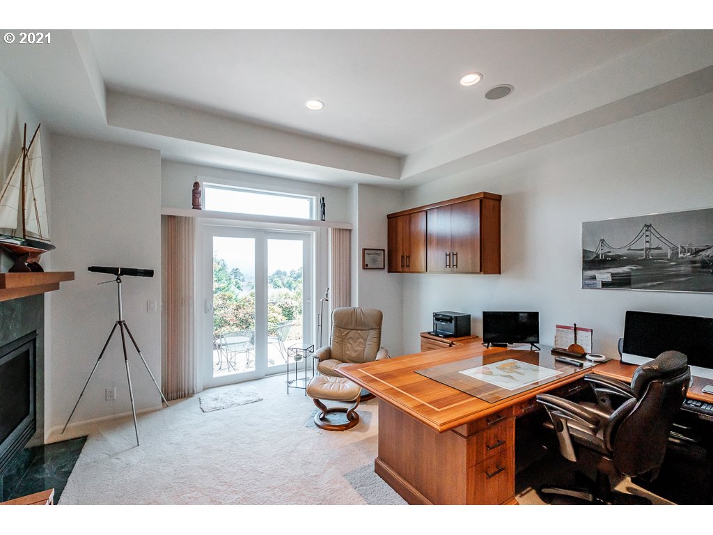 6107 Graystone Loop Springfield, OR 97478 - Photo 12 of 32