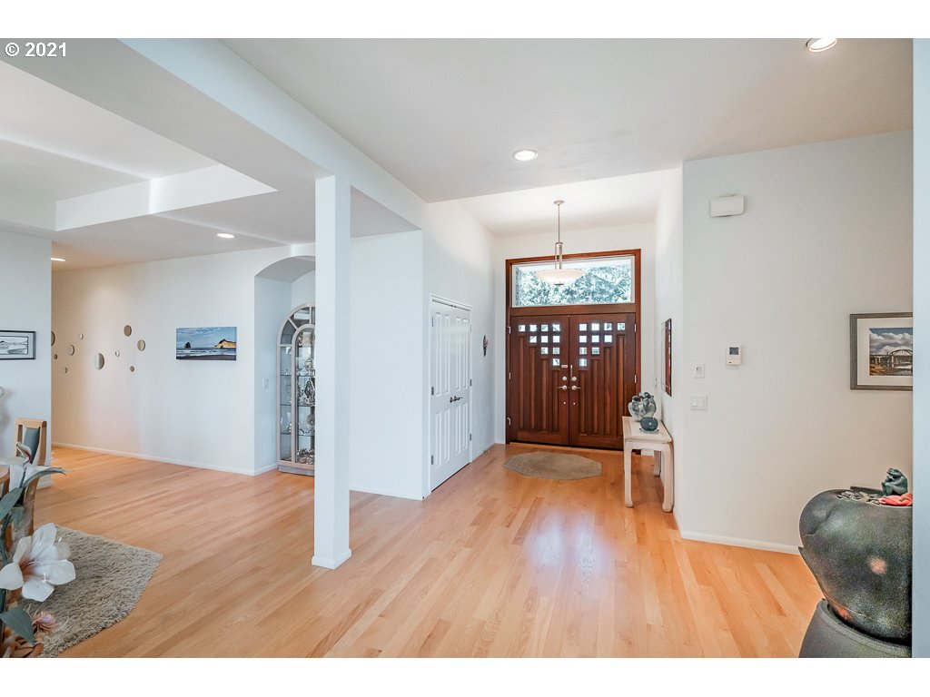 6107 Graystone Loop Springfield, OR 97478 - Photo 3 of 32