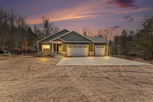 $849,900 | 10 Morton Trail, Montague, MI 49437