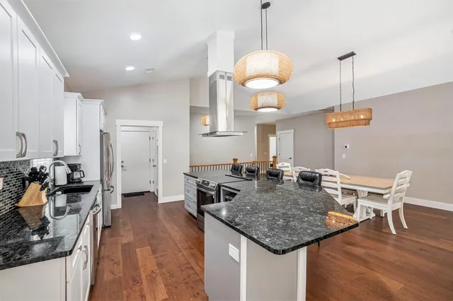 $850,000 | 10 Morton Trail, Montague, MI 49437