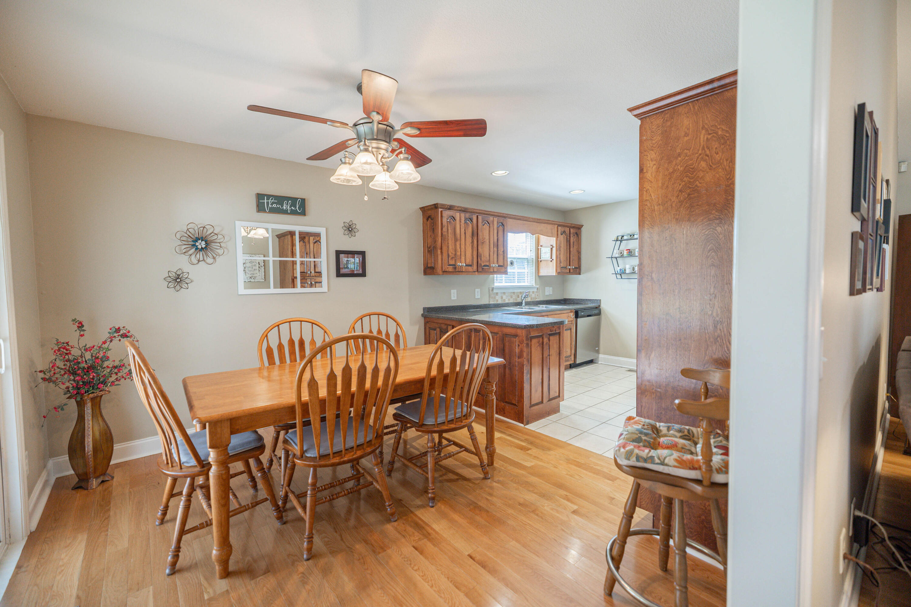 174 Old Pond Road Southeast Cleveland, TN 37323 - Photo 5 of 20 5