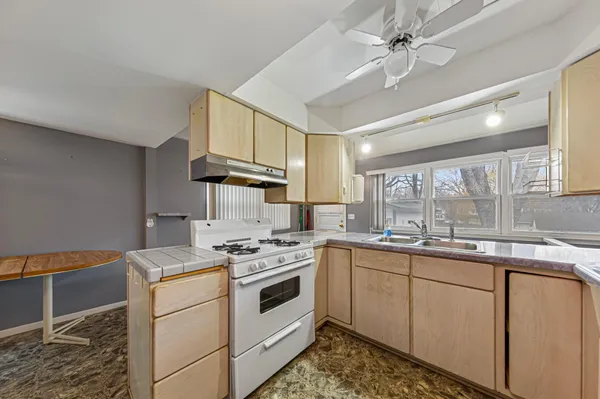 $210,000 | 1022 3rd Avenue Northwest, Faribault, MN 55021