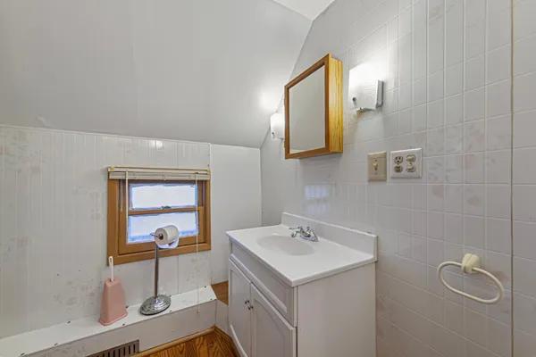 $210,000 | 1022 3rd Avenue Northwest, Faribault, MN 55021