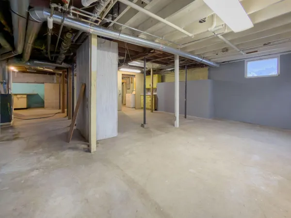 $210,000 | 1022 3rd Avenue Northwest, Faribault, MN 55021