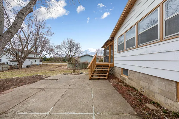 $210,000 | 1022 3rd Avenue Northwest, Faribault, MN 55021