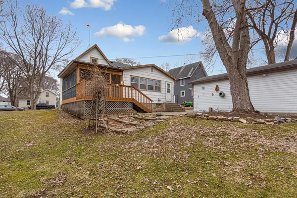 $210,000 | 1022 3rd Avenue Northwest, Faribault, MN 55021