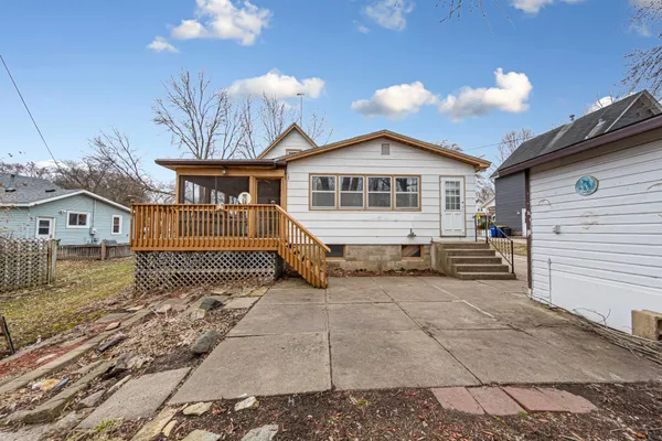 $210,000 | 1022 3rd Avenue Northwest, Faribault, MN 55021