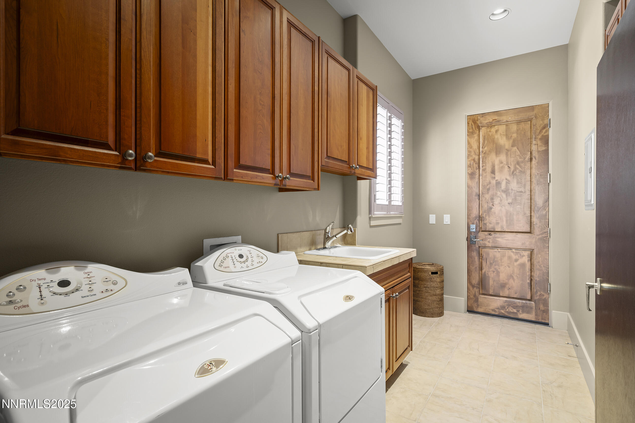 10705 Harbottle Drive Reno, NV 89511 - Photo 33 of 45 36-print-_DSC5186