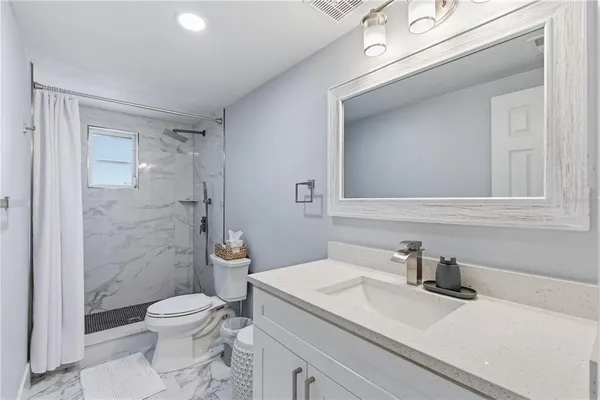 $2,400 | 7608 Sue Ellen Drive, Port Richey, FL 34668