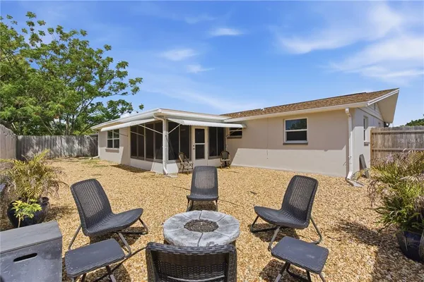 $2,400 | 7608 Sue Ellen Drive, Port Richey, FL 34668