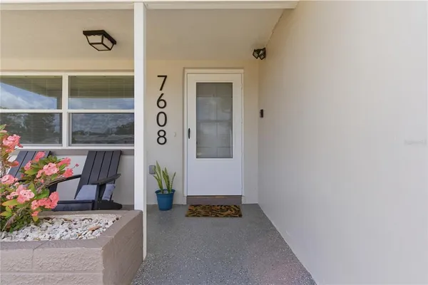 $2,400 | 7608 Sue Ellen Drive, Port Richey, FL 34668