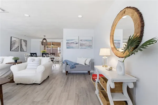 $2,400 | 7608 Sue Ellen Drive, Port Richey, FL 34668