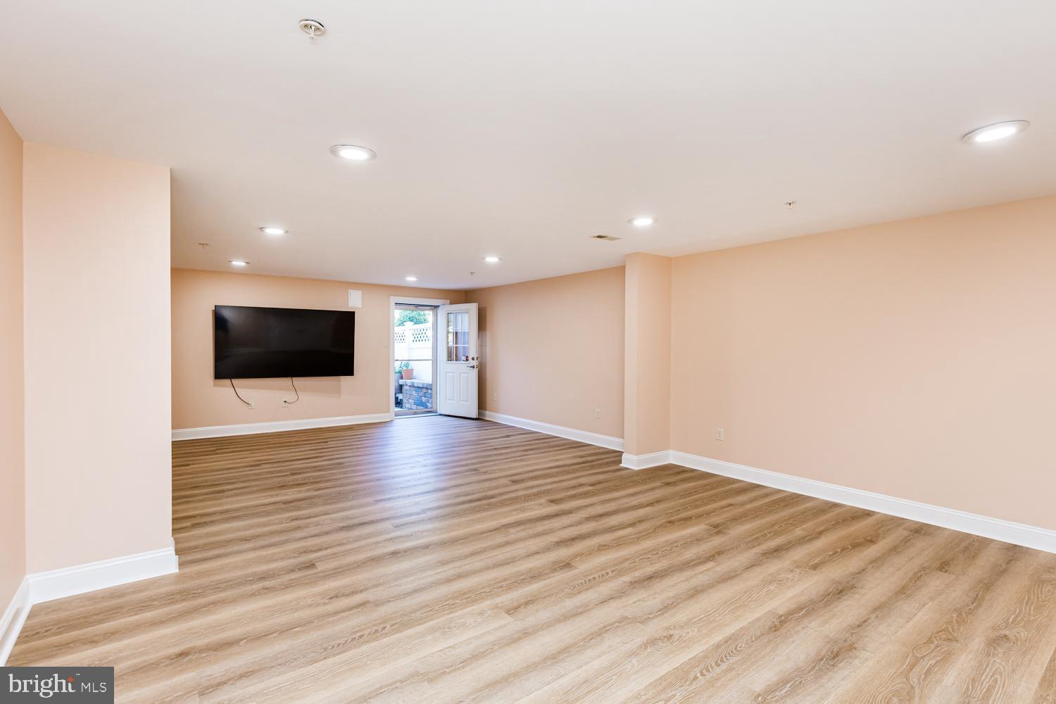 2605 Rockhampton Road Ellicott City, MD 21042 - Photo 60 of 75