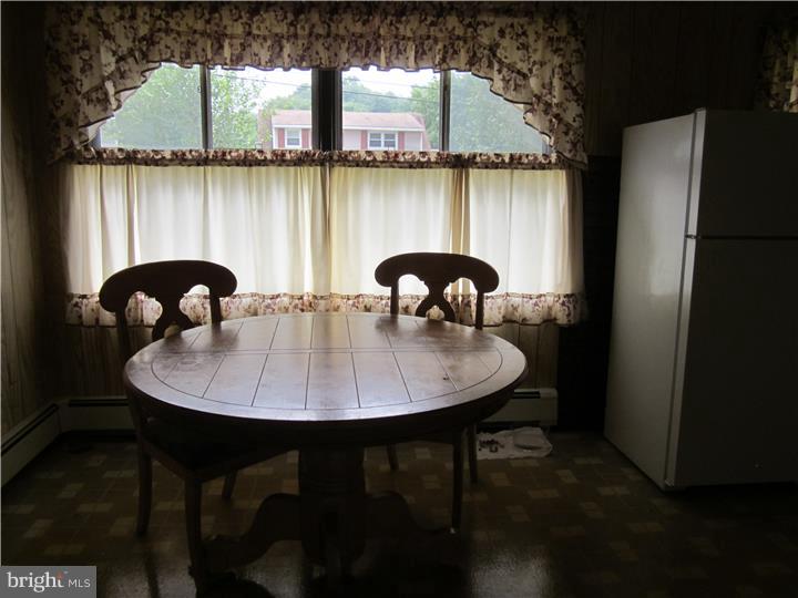 6 Cinnamon Road Levittown, PA 19057 - Photo 5 of 25