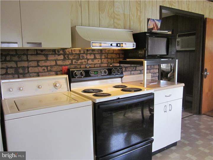 6 Cinnamon Road Levittown, PA 19057 - Photo 8 of 25